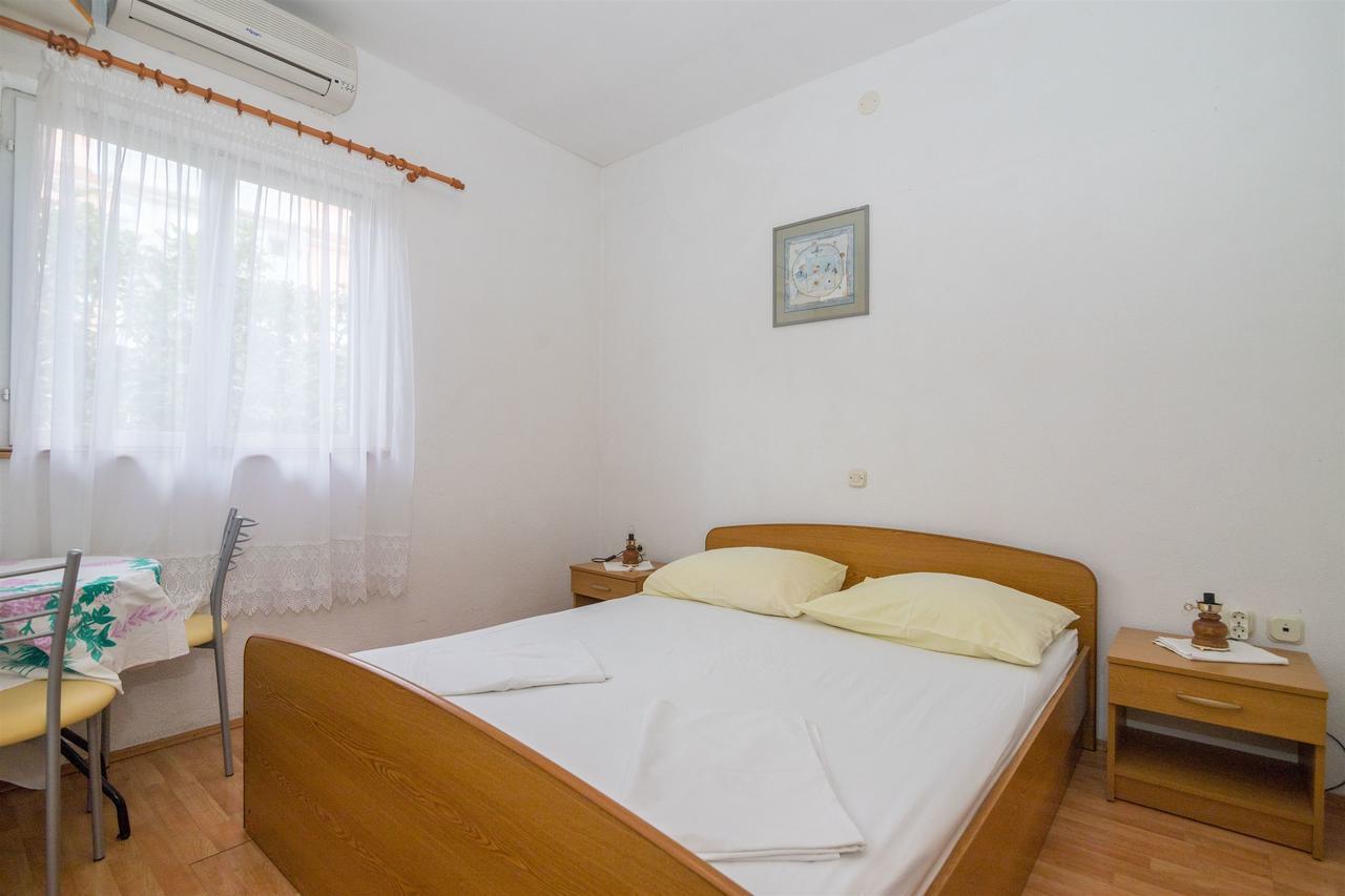 Apartments Zeljko Makarska Exterior foto