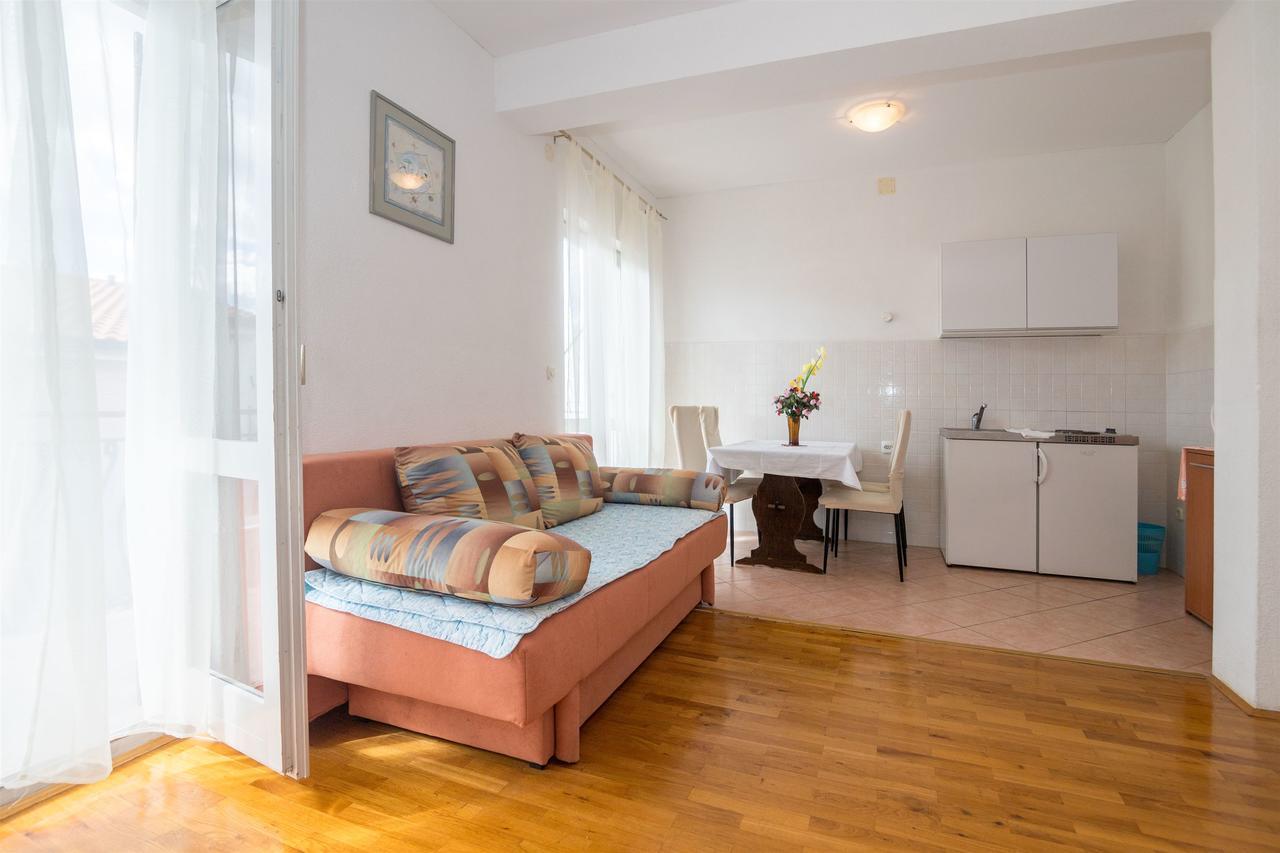 Apartments Zeljko Makarska Exterior foto