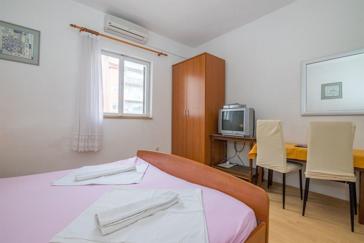 Apartments Zeljko Makarska Exterior foto