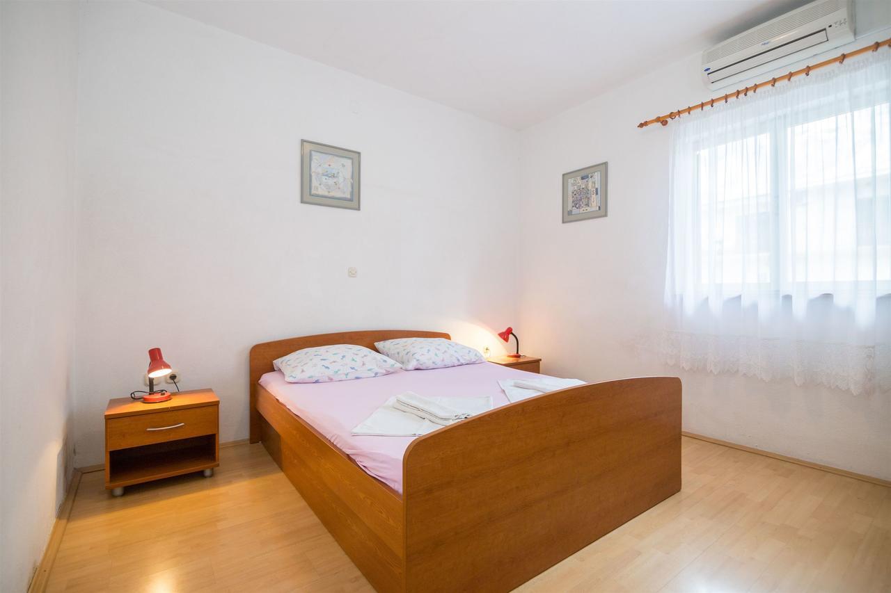 Apartments Zeljko Makarska Exterior foto